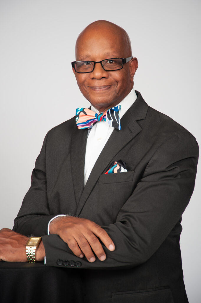 Professional communication coach specializing in command presence and persuasive communication